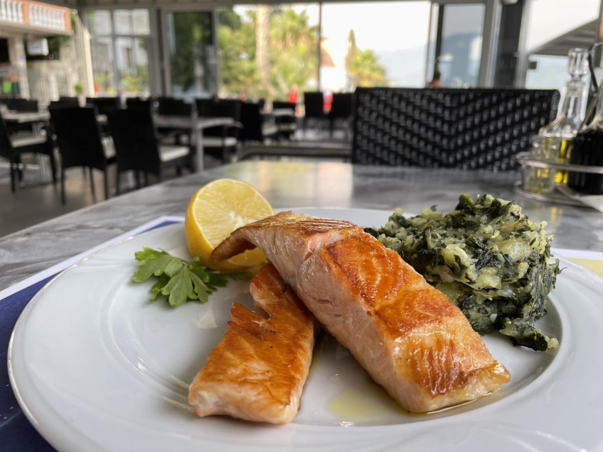 Hotel Azzurro 헤르섹 외부 사진