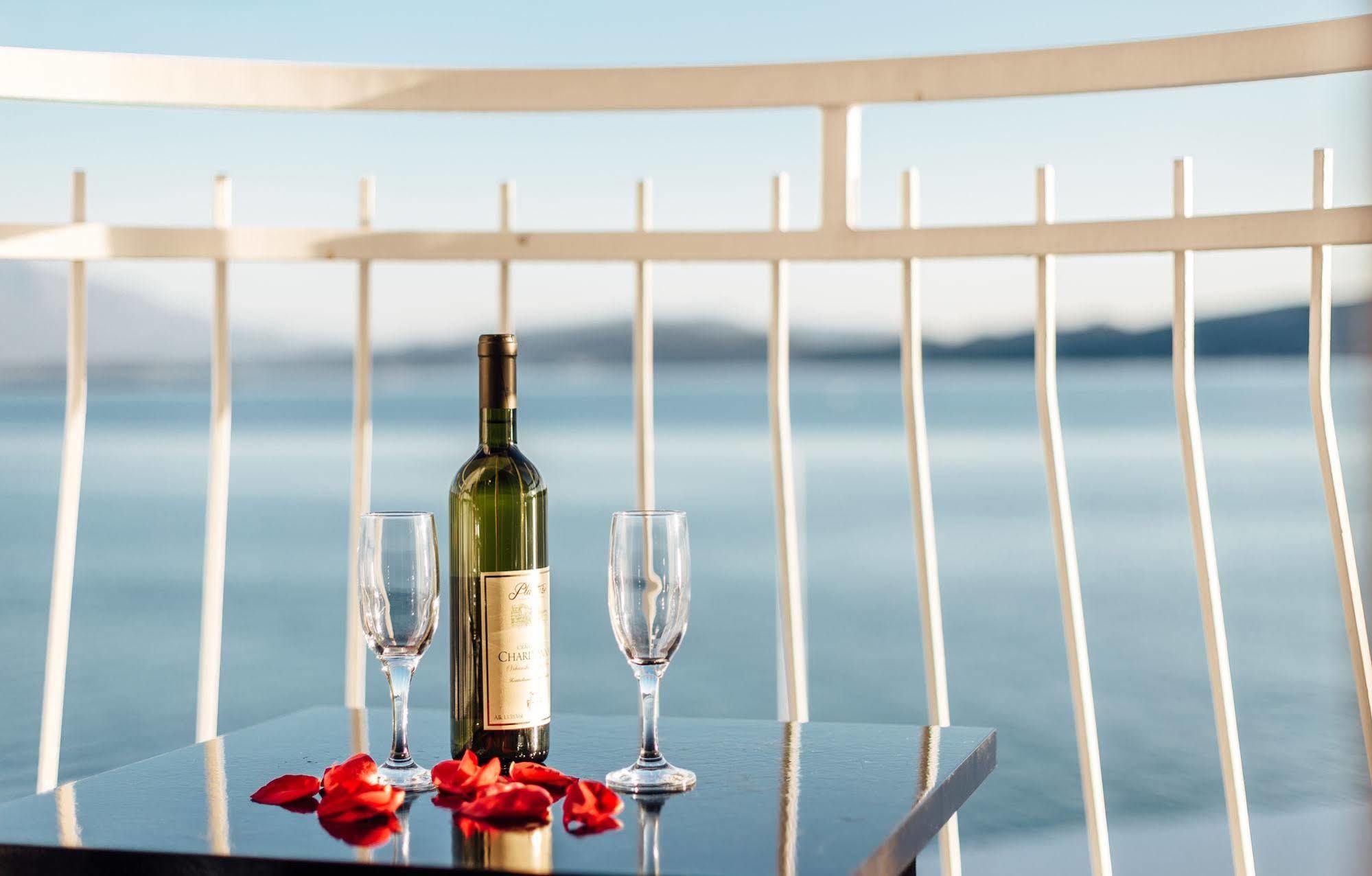 Hotel Azzurro 헤르섹 외부 사진